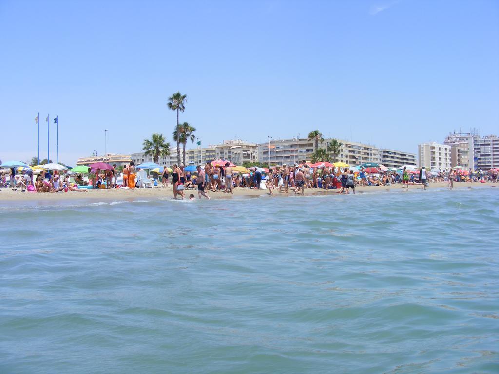 Apartamento Berry Playa Naufragos Torrevieja Esterno foto