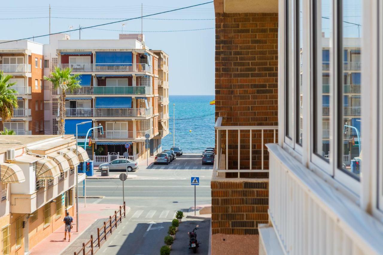 Apartamento Berry Playa Naufragos Torrevieja Esterno foto